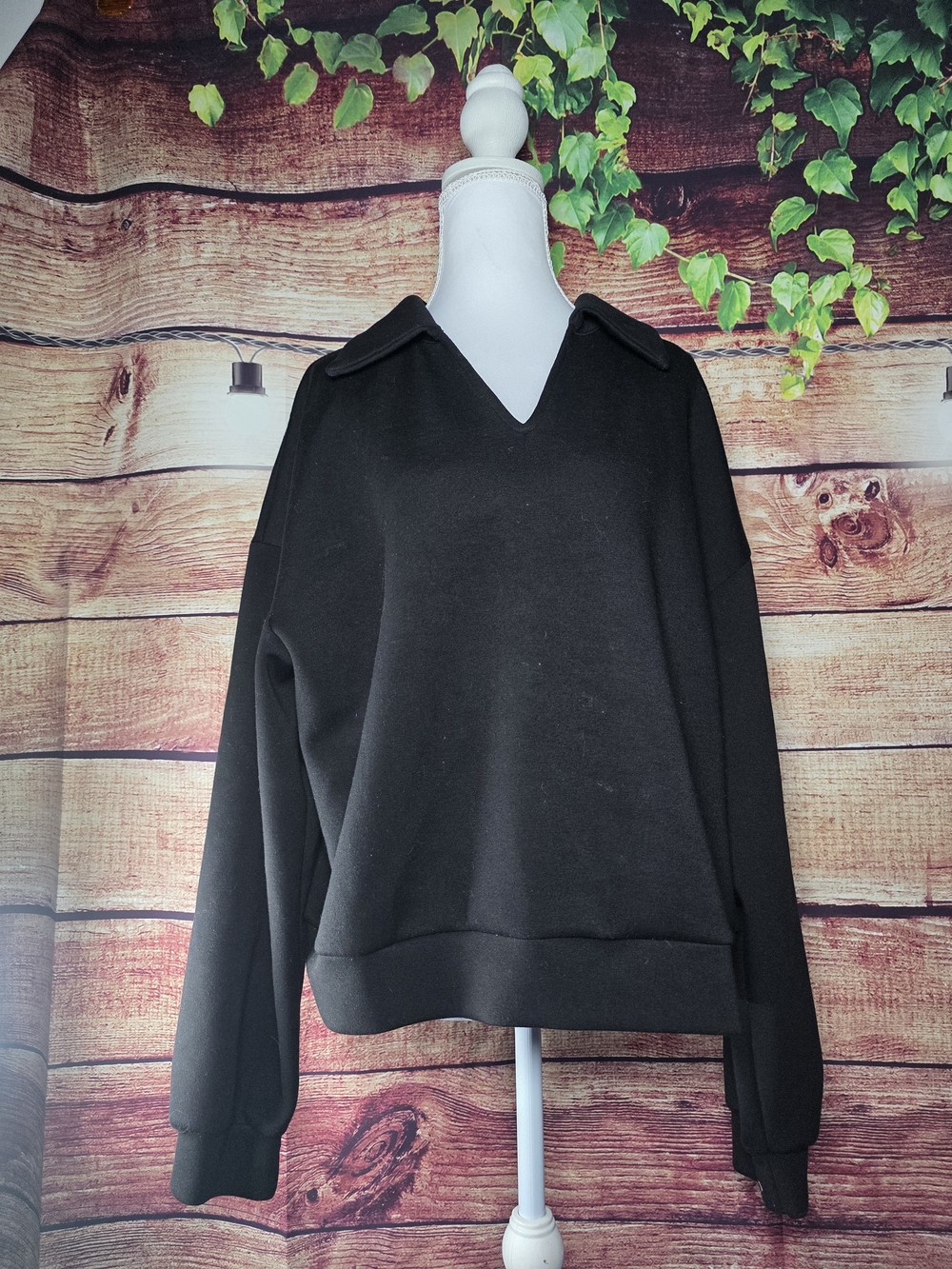 Men's Black V-Neck Collar Sweater
